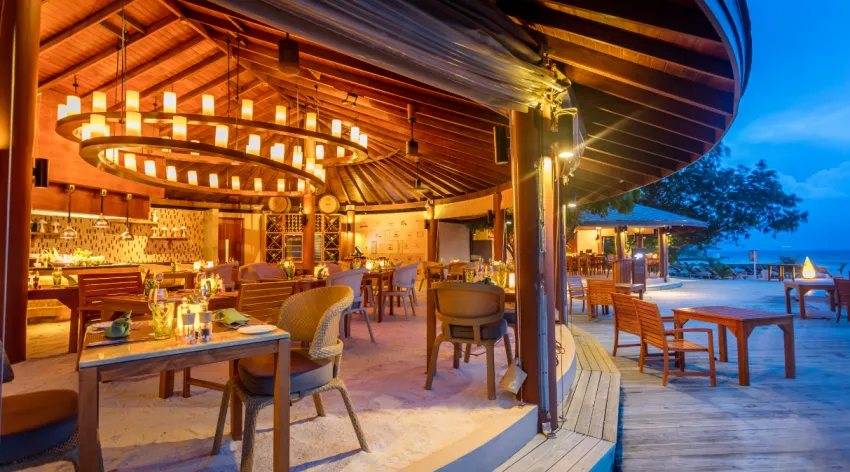 Centara Ras Fushi & Spa Maldives