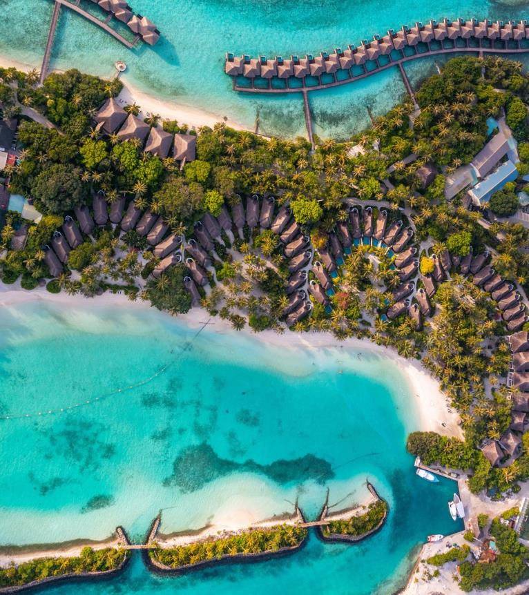 Sheraton Maldives Full Moon Resort & Spa